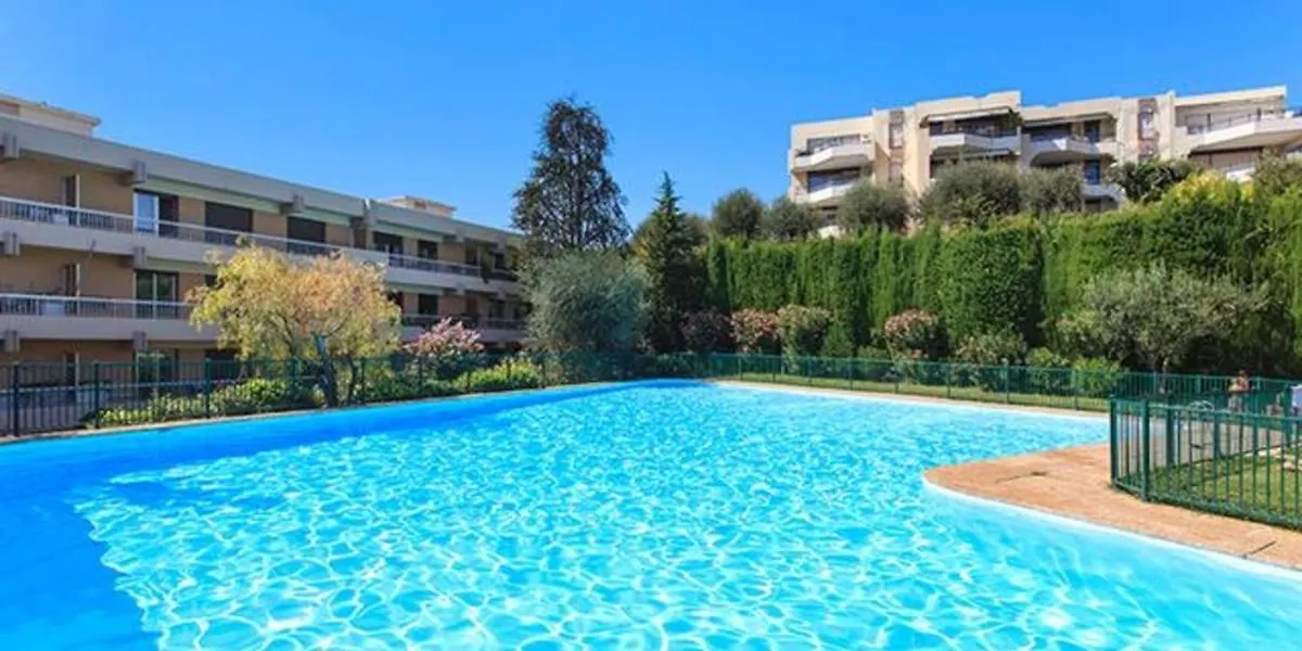 Studio Piscine Climatisation Tennis location